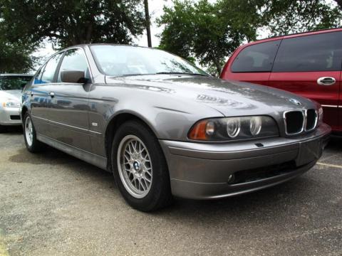 Sterling Grey Metallic BMW 5 Series 525i Sedan.  Click to enlarge.