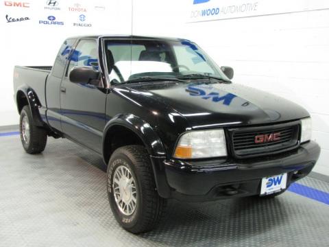 Onyx Black GMC Sonoma SLS Extended Cab 4x4.  Click to enlarge.
