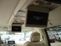 2010 Town & Country Limited #16