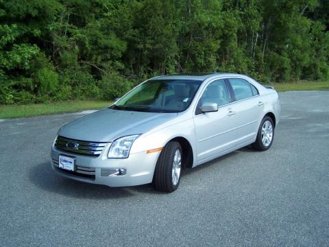 Brilliant Silver Metallic Ford Fusion SEL V6.  Click to enlarge.
