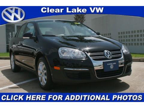 Black Volkswagen Jetta SE Sedan.  Click to enlarge.