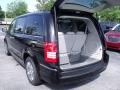 2010 Town & Country Limited #9