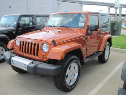 Mango Tango Pearl Jeep Wrangler Sahara 4x4.  Click to enlarge.