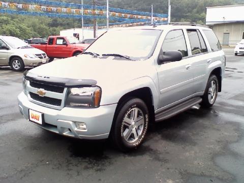Moondust Metallic Chevrolet TrailBlazer LT 4x4.  Click to enlarge.