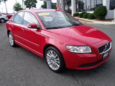 Passion Red Volvo S40 2.4i.  Click to enlarge.