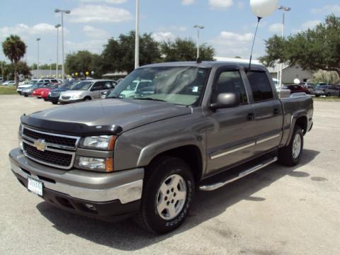 Graystone Metallic Chevrolet Silverado 1500 Z71 Crew Cab 4x4.  Click to enlarge.