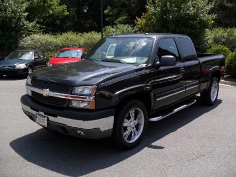 Dark Gray Metallic Chevrolet Silverado 1500 Z71 Extended Cab 4x4.  Click to enlarge.