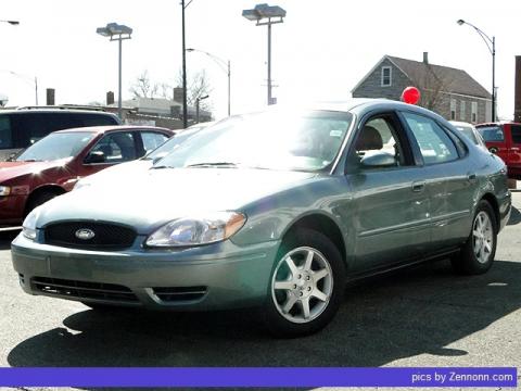 Light Tundra Metallic Ford Taurus SEL.  Click to enlarge.
