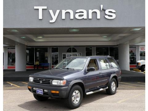 Dark Blue Pearl Nissan Pathfinder SE 4x4.  Click to enlarge.