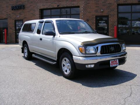 Lunar Mist Silver Metallic Toyota Tacoma Xtracab.  Click to enlarge.