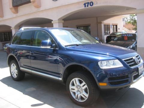 Shadow Blue Metallic Volkswagen Touareg V8.  Click to enlarge.