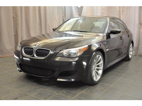 Black Sapphire Metallic BMW M5 Sedan.  Click to enlarge.