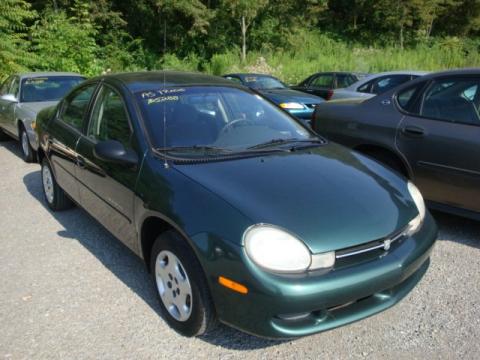 Forest Green Pearlcoat Dodge Neon Highline.  Click to enlarge.