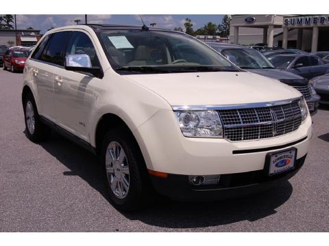Creme Brulee Metallic Lincoln MKX AWD.  Click to enlarge.