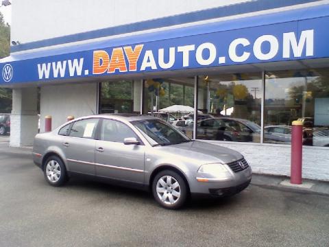 Silverstone Grey Metallic Volkswagen Passat GLX Sedan.  Click to enlarge.