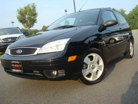 Pitch Black Ford Focus ZX3 SES Coupe.  Click to enlarge.