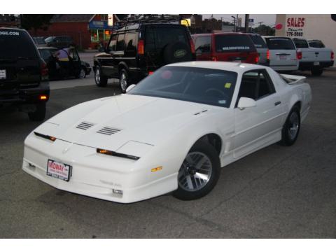 White Pontiac Firebird Trans Am Coupe.  Click to enlarge.