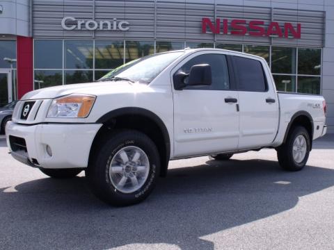 Blizzard White Nissan Titan PRO-4X Crew Cab 4x4.  Click to enlarge.