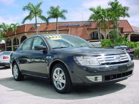 Alloy Grey Metallic Ford Taurus SEL.  Click to enlarge.