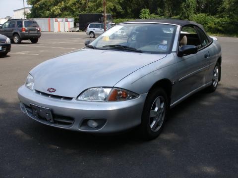 Ultra Silver Metallic Chevrolet Cavalier Z24 Convertible.  Click to enlarge.