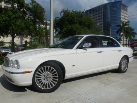 White Onyx Jaguar XJ Vanden Plas.  Click to enlarge.
