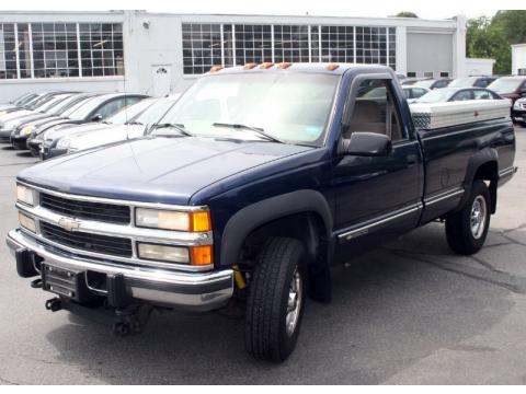 Indigo Blue Metallic Chevrolet C/K 2500 K2500 Regular Cab 4x4.  Click to enlarge.