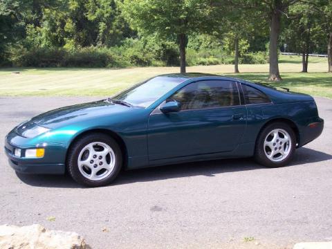 Cobalt Green Pearl Nissan 300ZX Coupe.  Click to enlarge.