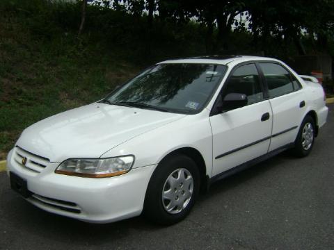 Taffeta White Honda Accord DX Sedan.  Click to enlarge.
