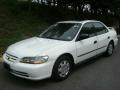 2001 Honda Accord DX Sedan Taffeta White