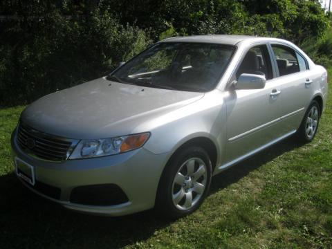 Bright Silver Kia Optima LX.  Click to enlarge.