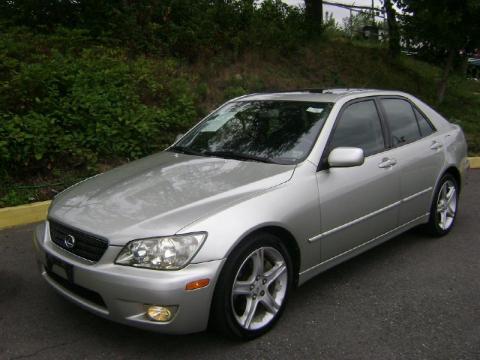 Millennium Silver Metallic Lexus IS 300.  Click to enlarge.