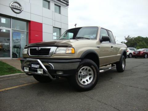 Harvest Gold Metallic Mazda B-Series Truck B4000 SE Extended Cab 4x4.  Click to enlarge.