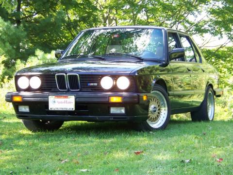 Jet Black BMW M5 Sedan.  Click to enlarge.