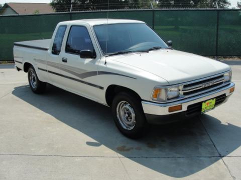 White Toyota Pickup Deluxe Extended Cab.  Click to enlarge.