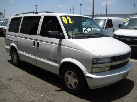 Ivory White Chevrolet Astro LT AWD.  Click to enlarge.