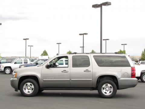 Graystone Metallic Chevrolet Suburban 1500 LT 4x4.  Click to enlarge.