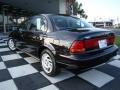 1999 S Series SL2 Sedan #30