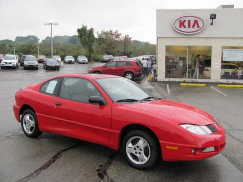 Victory Red Pontiac Sunfire Coupe.  Click to enlarge.