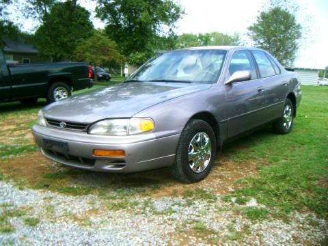 Silver Taupe Metallic Toyota Camry LE Sedan.  Click to enlarge.