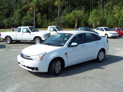 Oxford White Ford Focus SE Sedan. Click to enlarge. Oxford White Ford Focus SE Sedan. Click to enlarge.