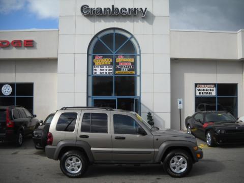 Light Khaki Metallic Jeep Liberty Sport 4x4.  Click to enlarge.