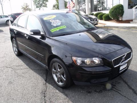 Black Volvo S40 T5 AWD.  Click to enlarge.