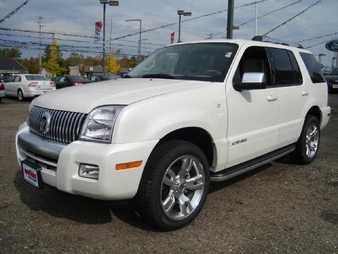 White Platinum Tri-Coat Metallic Mercury Mountaineer V8 Premier AWD.  Click to enlarge.