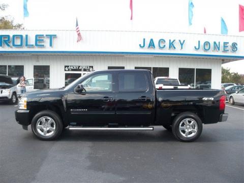 Black Chevrolet Silverado 1500 LTZ Crew Cab 4x4.  Click to enlarge.