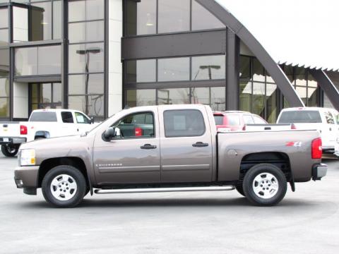 Desert Brown Metallic Chevrolet Silverado 1500 LT Z71 Crew Cab 4x4.  Click to enlarge.