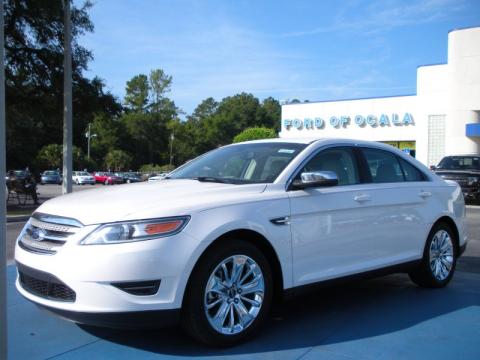 White Platinum Tri-Coat Ford Taurus Limited.  Click to enlarge.