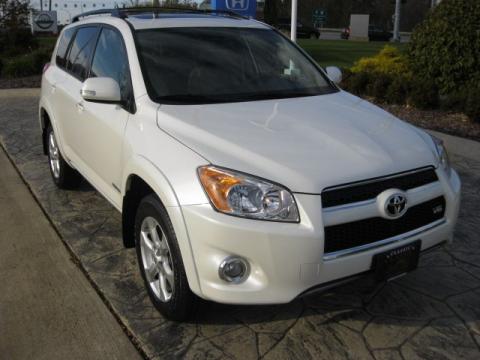 Blizzard White Pearl Toyota RAV4 Limited V6.  Click to enlarge.