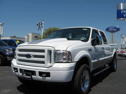 Oxford White Clearcoat Ford F250 Super Duty XLT Crew Cab 4x4 Renegade.  Click to enlarge.