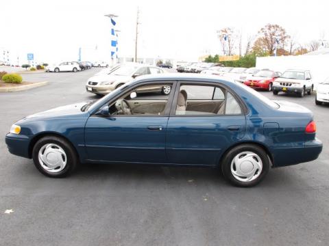 Dark Blue Pearl Toyota Corolla LE.  Click to enlarge.