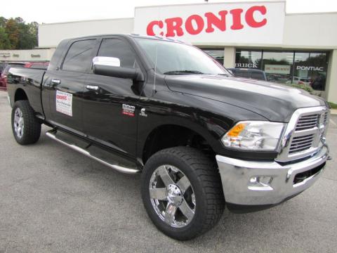 Brilliant Black Crystal Pearl Dodge Ram 2500 HD Laramie Mega Cab 4x4.  Click to enlarge.